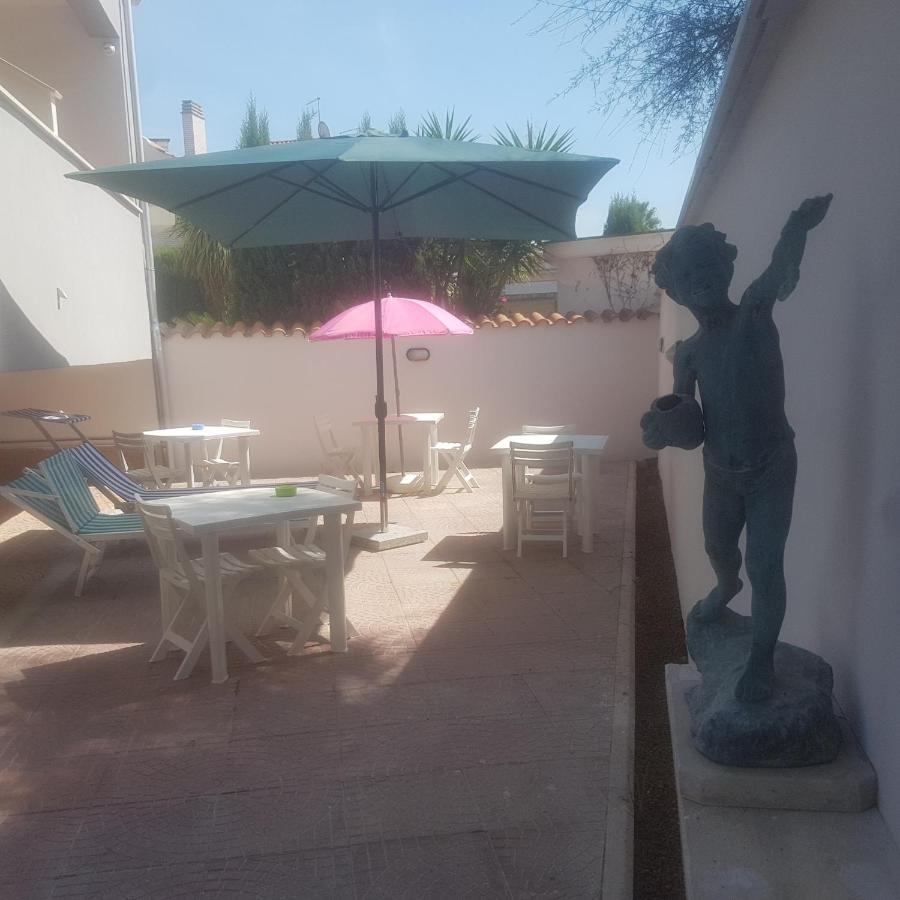 B&B Purple Italy 피우미치노 외부 사진