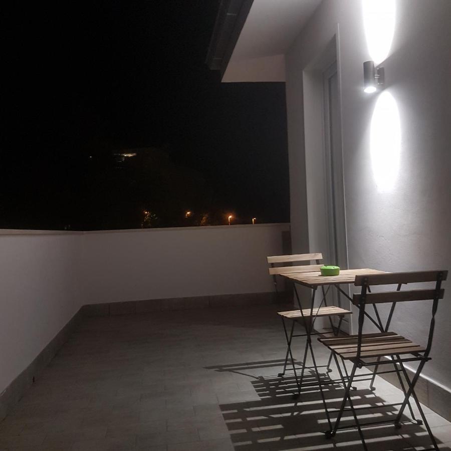 B&B Purple Italy 피우미치노 외부 사진