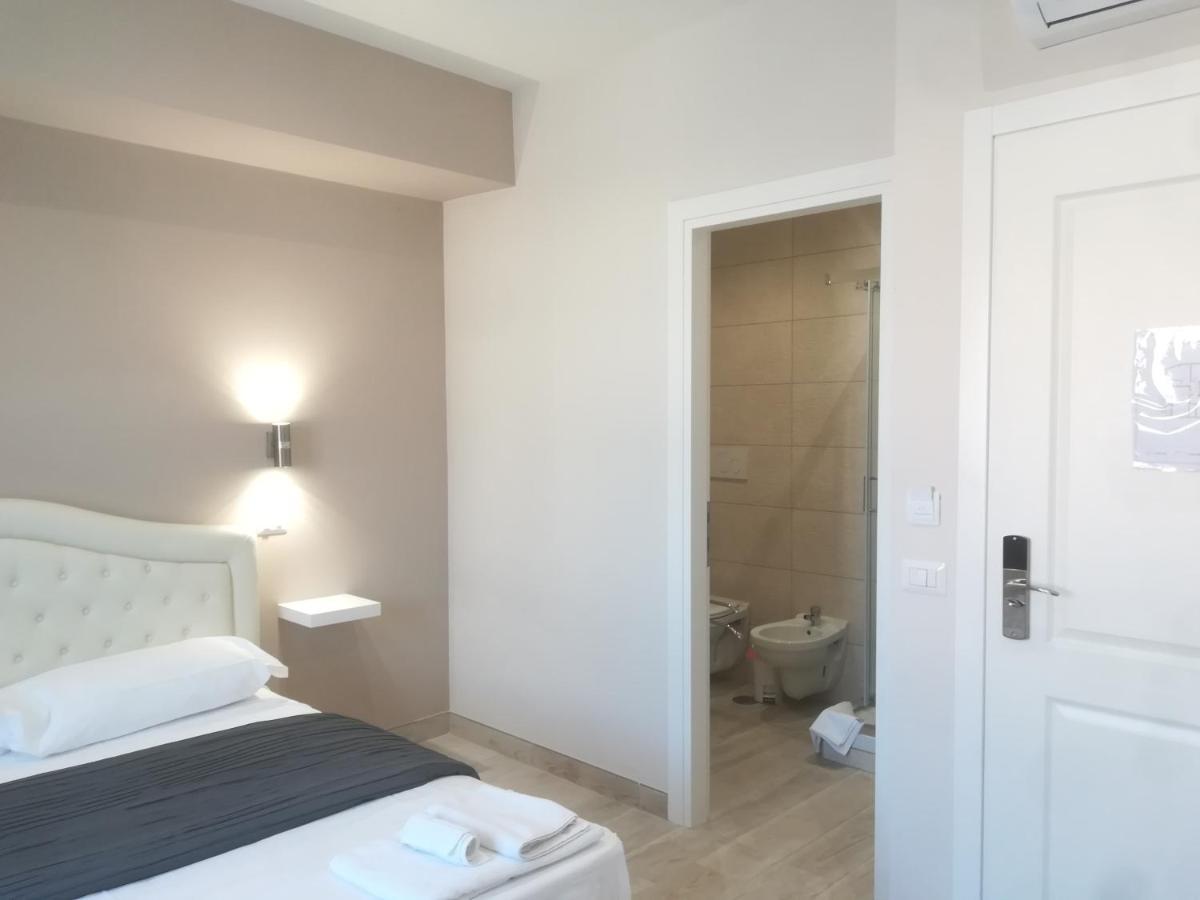 B&B Purple Italy 피우미치노 외부 사진