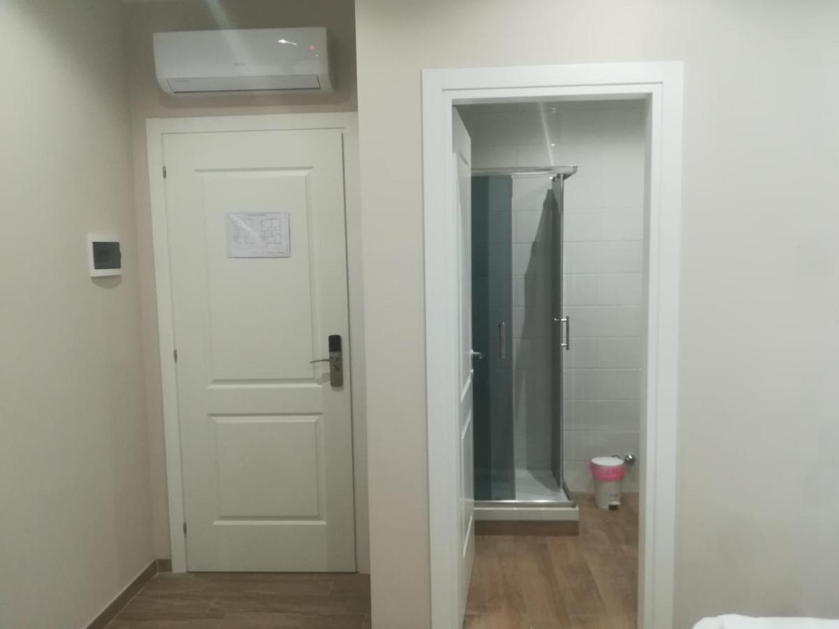 B&B Purple Italy 피우미치노 외부 사진