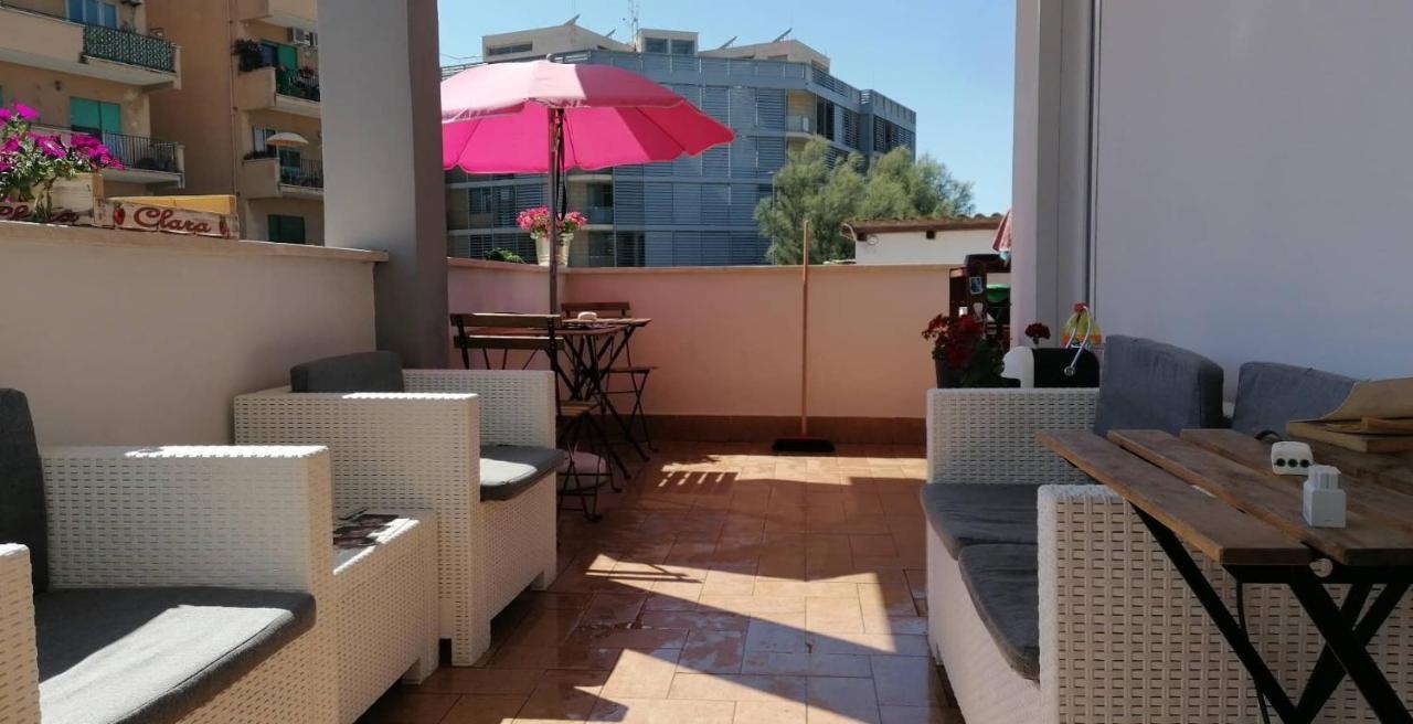 B&B Purple Italy 피우미치노 외부 사진